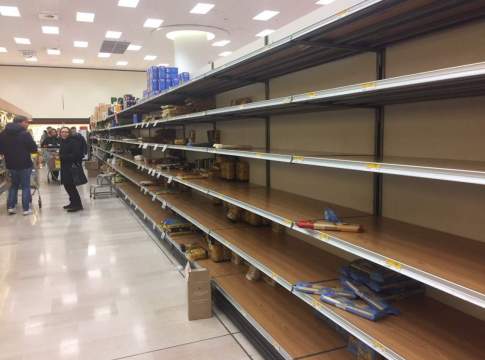 Coronavirus, corsa all’accaparramento di generi alimentari