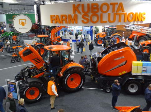 Certificazione Aef per i trattori e le attrezzature Tim di Kubota