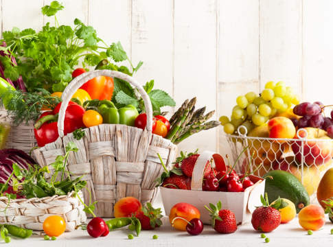 Salgono pere e pomodori. Male cetrioli e zucchine