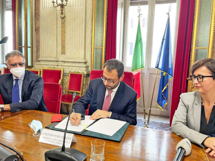 Patuanelli_Amazon Pnrr