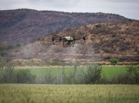 Droni agricoli, l’Enac apre ai maxi-Uas droni